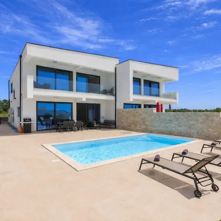 Villa Melia *
